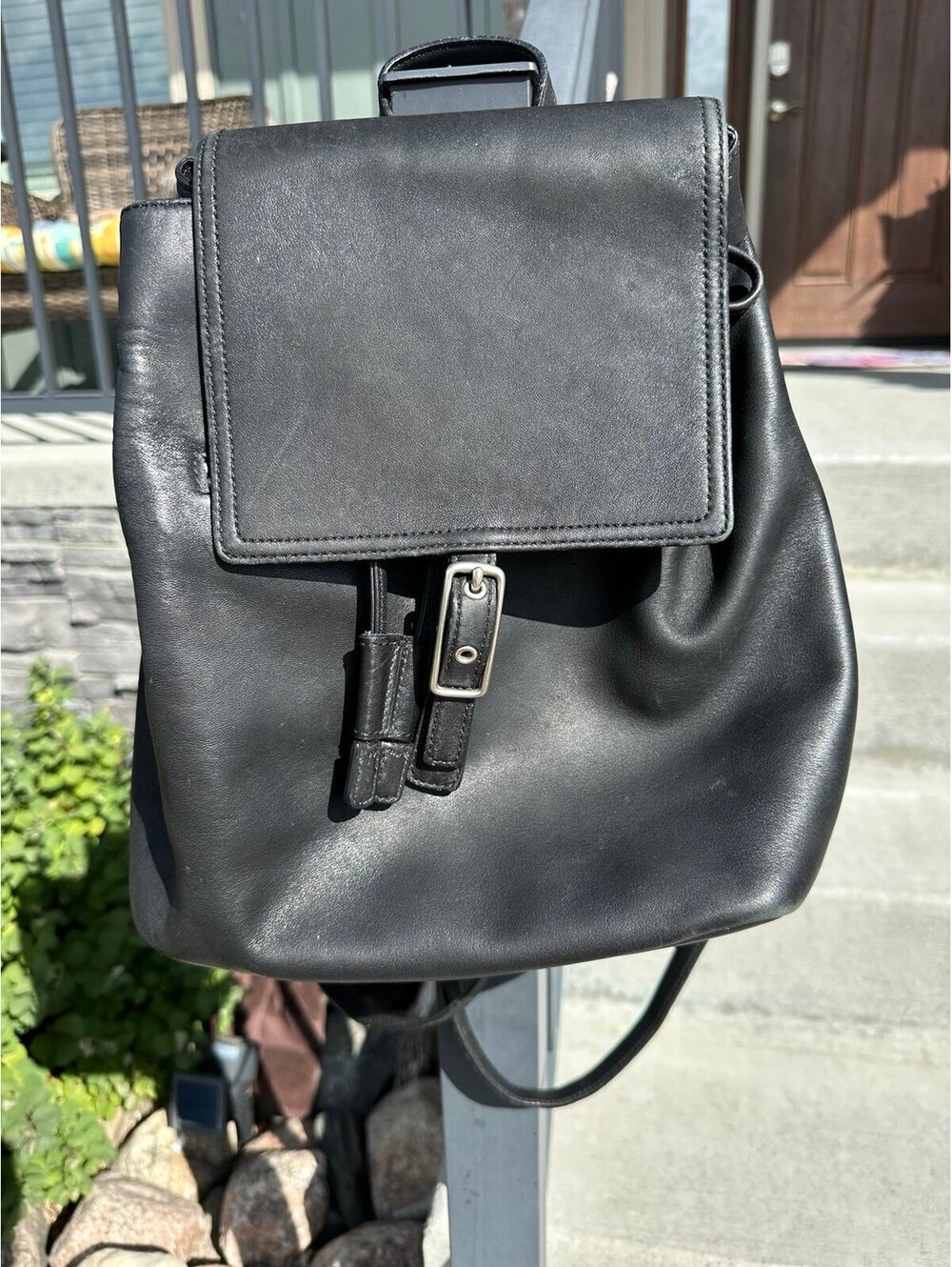Vintage Coach Black Leather Backpack Drawstring Flap No. H8B-9827